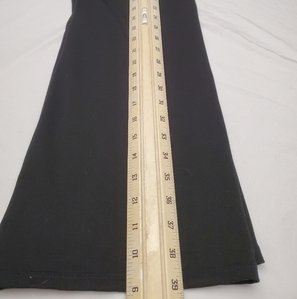 Gaiam Black Bootcut Yoga Pants Women’s Activewear Leggings Stretch Athletic - Picture 4 of 5